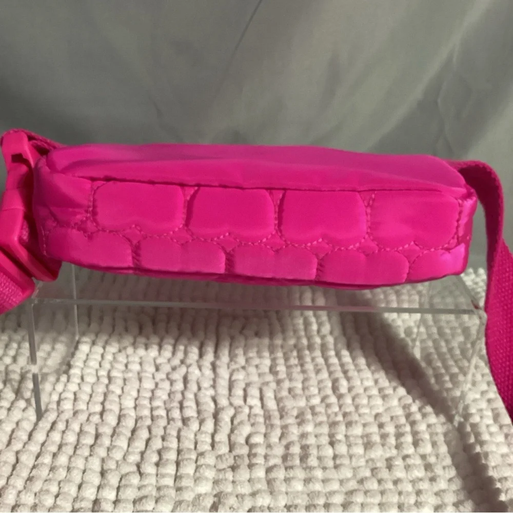 Wild Fable Pink Quilted Puffy Hearts Fanny Pack Waist Belt Bag Crossbody
